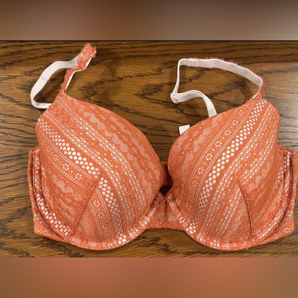 NWT Victoria's Secret Bra 32DD Orange Lace